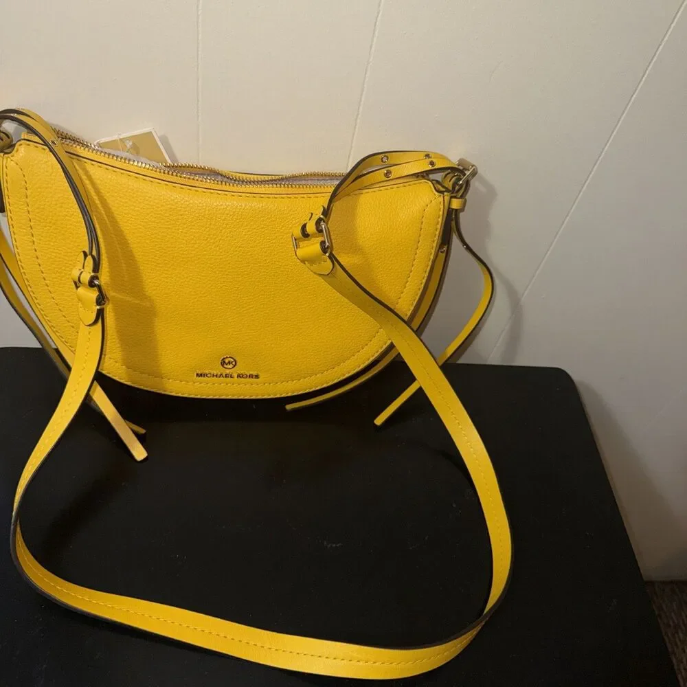 MICHAEL KORS Camden Leather Crossbody Convertible Bag Sunflower , M New With Tag